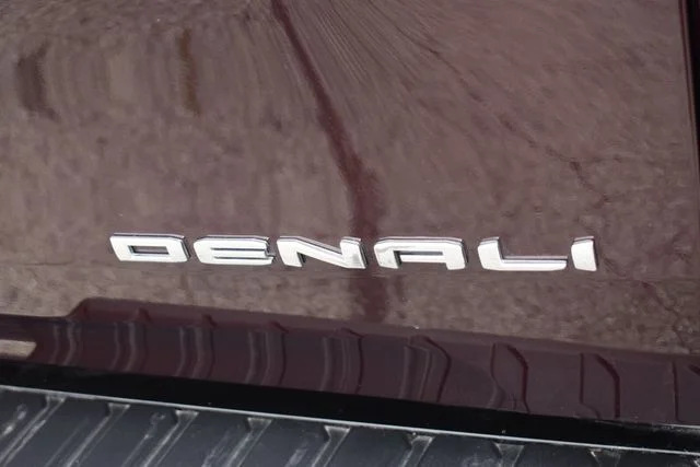 Used 2025 Red GMC Denali image 14