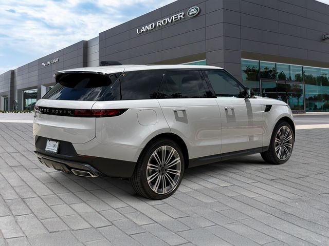New 2026 Borasco Grey Land Rover SE image 5