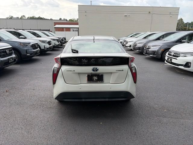 Used 2017 Blizzard Pearl Toyota Two image 6