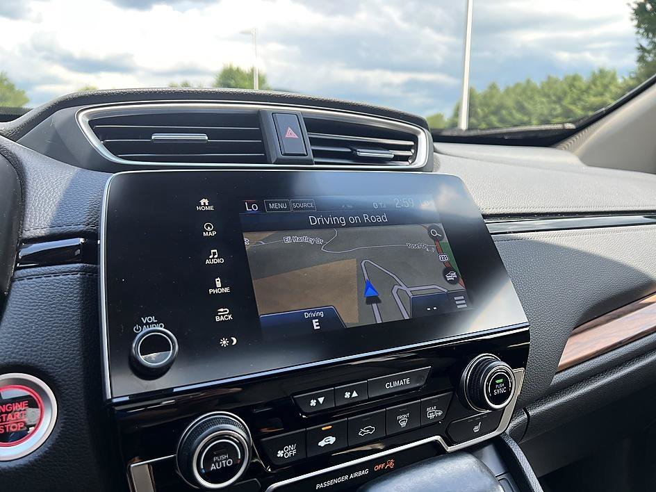 Used 2020 Platinum White Pearl Honda Touring image 16