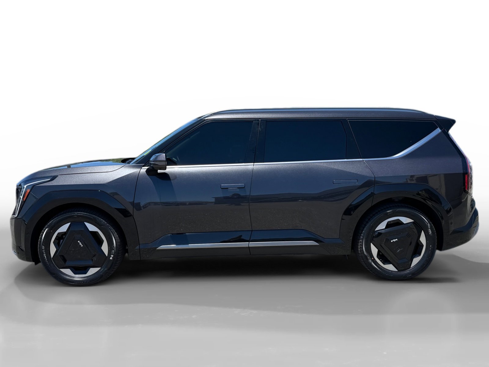 Used 2024 Kia EV9 Land with VIN KNDADFS58R6027882 for sale in San Jose, CA