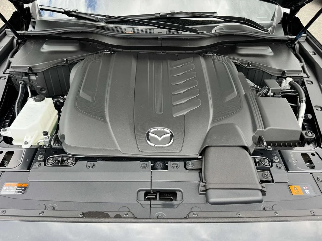 Used 2025 Black Mazda 3.3 Turbo Preferred image 13