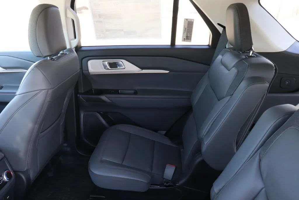 New 2026 Agate Black Metallic Ford Active image 16