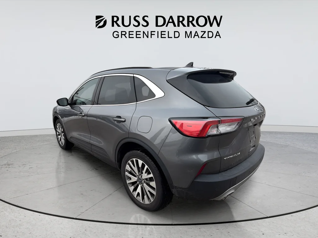 Used 2022  Ford Titanium image 3