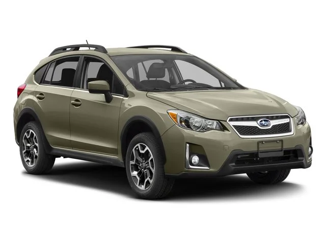 Used 2016 Ice Silver Metallic Subaru Premium image 9