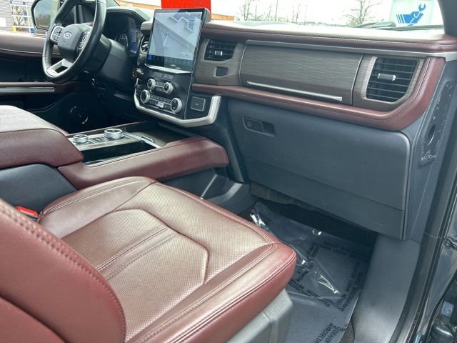Used 2023 Blue Ford Limited image 11