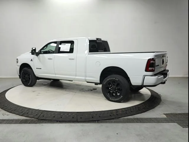 Used 2023 White Ram Laramie image 5