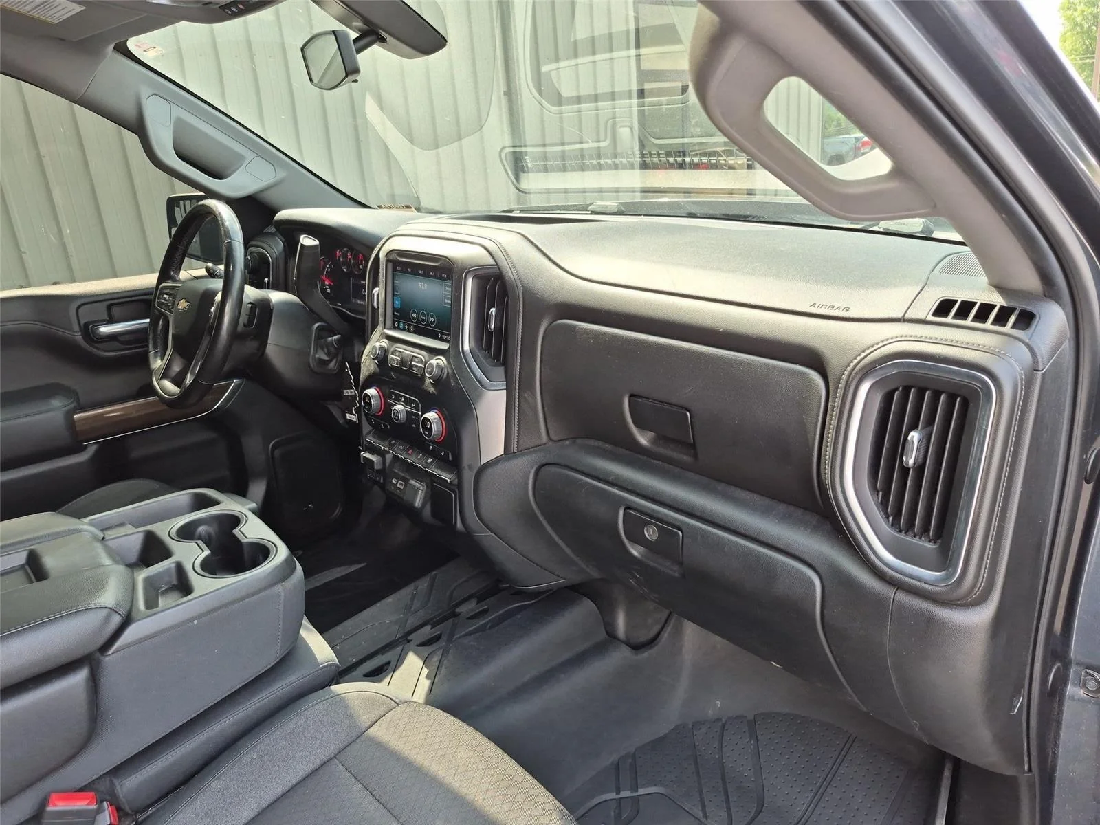 Used 2019 Shadow Gray Metallic Chevrolet LT image 35