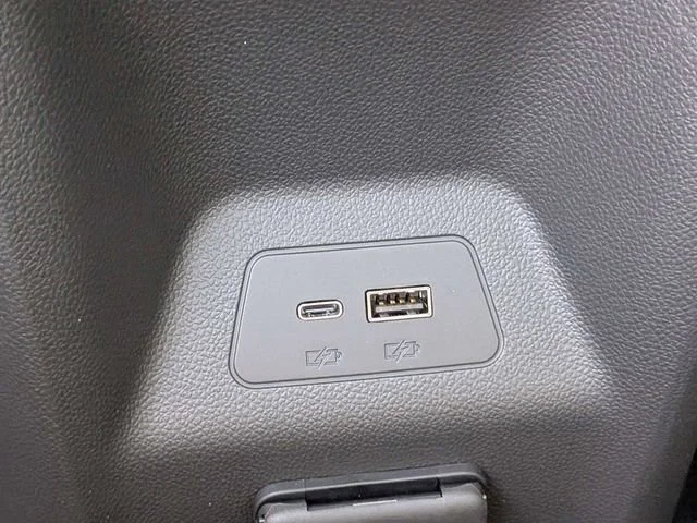 New 2026 Iridescent White Tricoat Buick Avenir image 15
