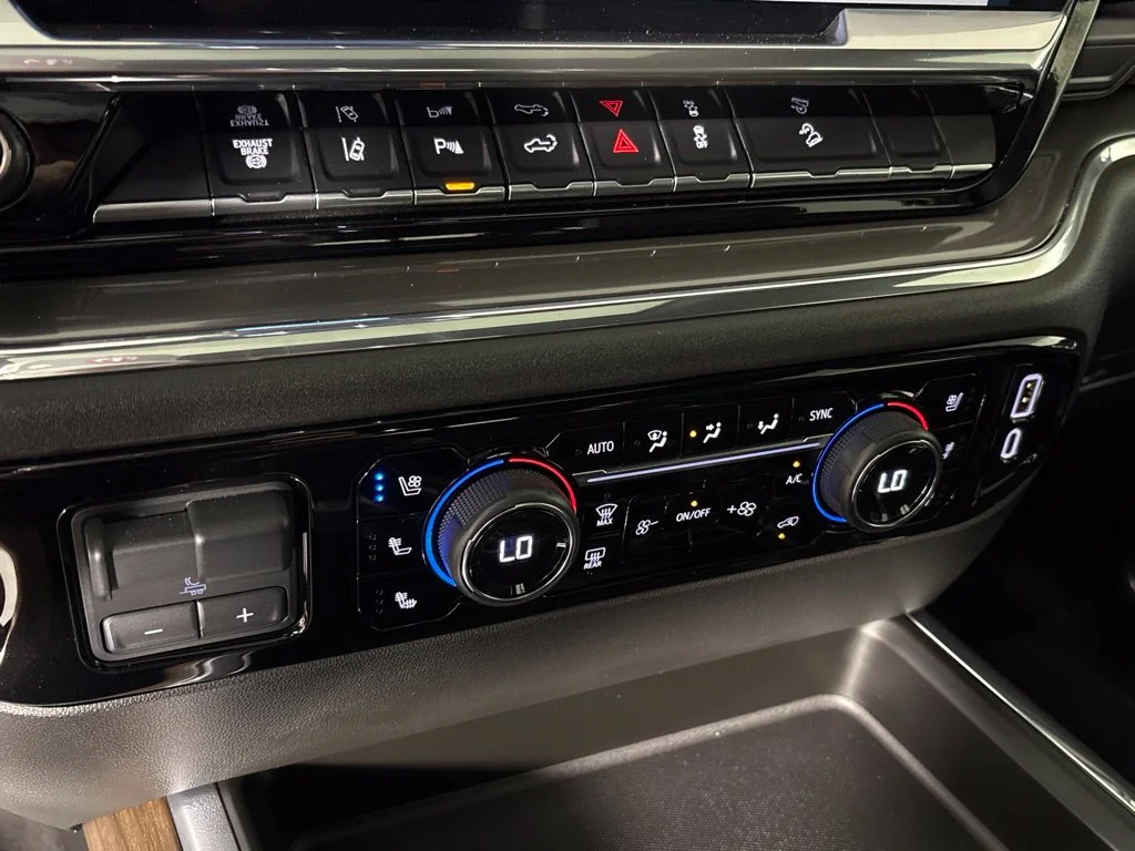 Used 2024 Gray Chevrolet High Country image 53