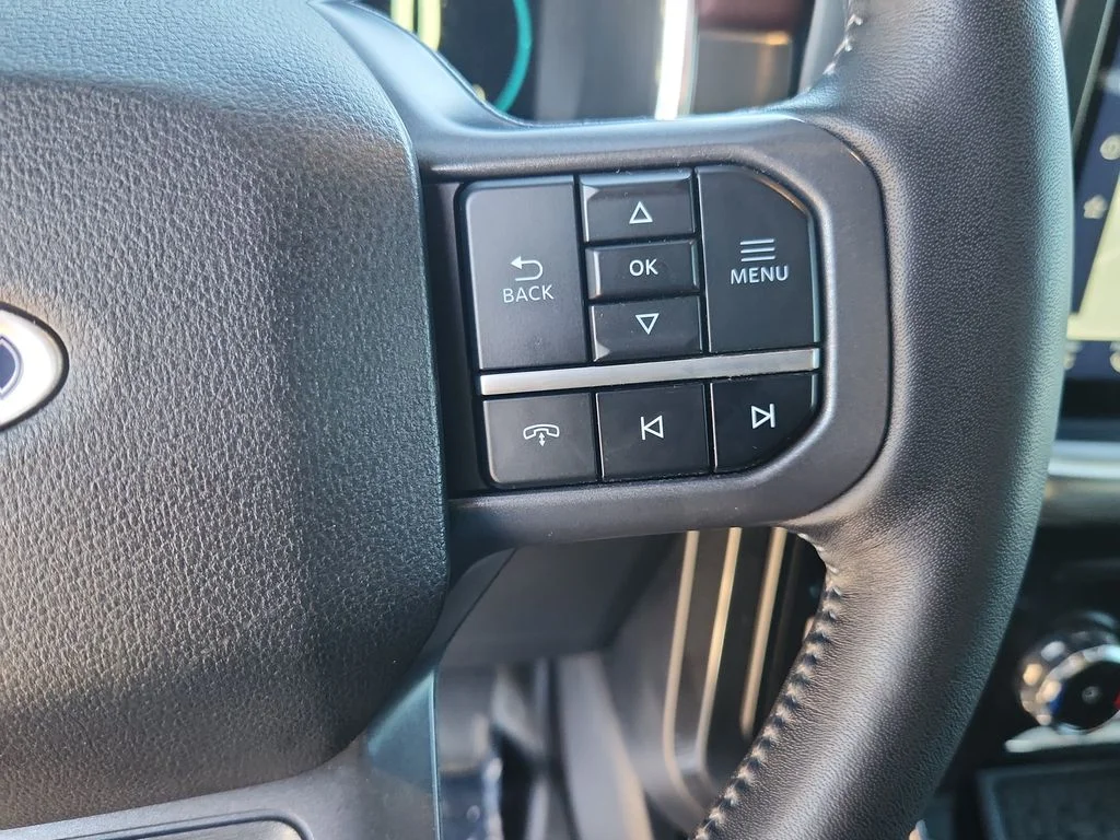 Used 2023 White Ford Lariat image 24