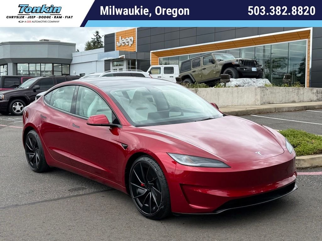 2025 Tesla Model 3 Performance's photo