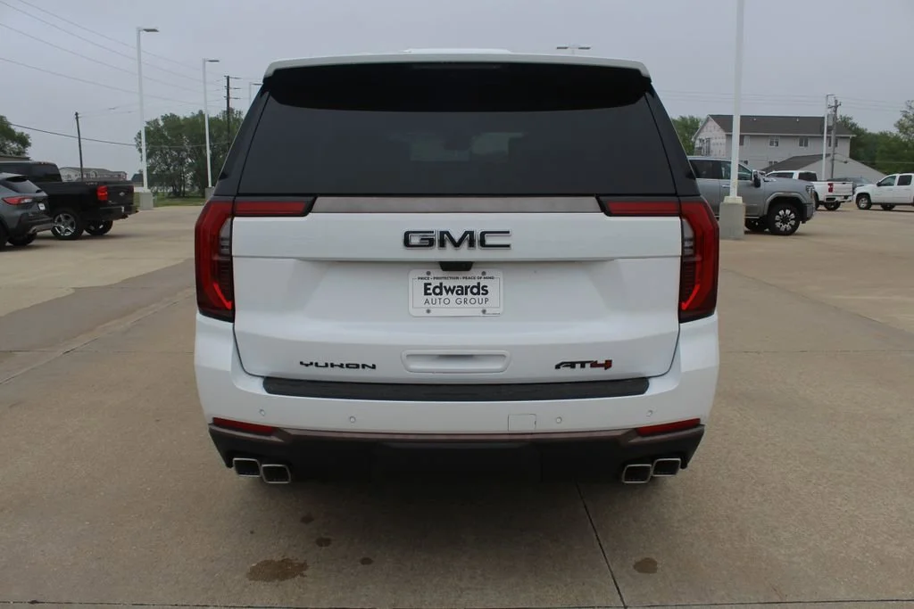 New 2026 Summit White GMC AT4 Ultimate image 4