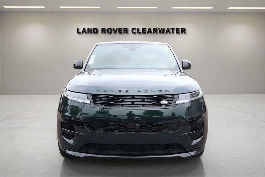 New 2026 British Racing Green Land Rover Dynamic SE image 8