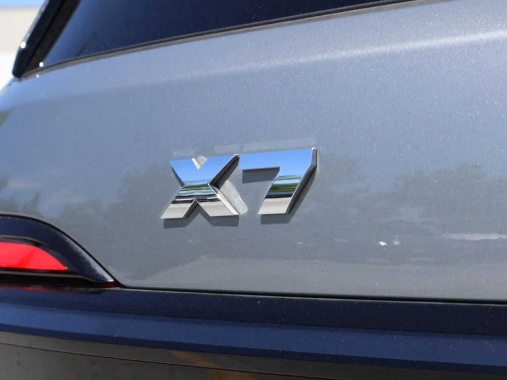 2025 BMW X7 M60i - Photo 8