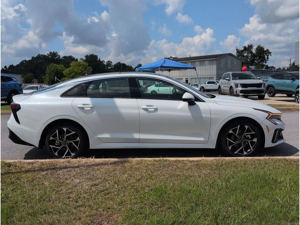2025 Kia K5 EX - Photo 6