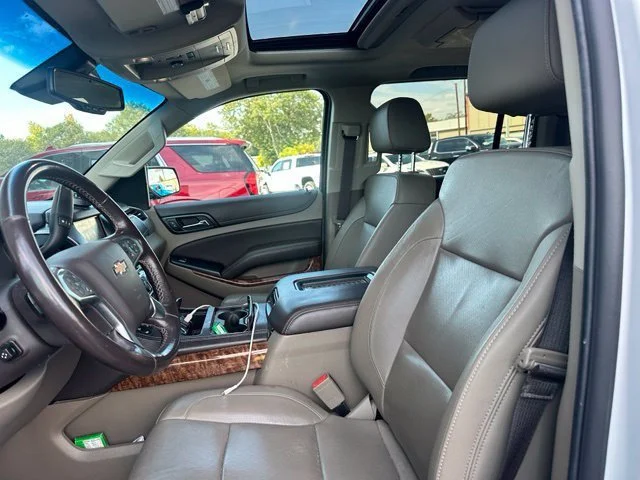 Used 2018 SUMMIT WHITE Chevrolet Premier image 15