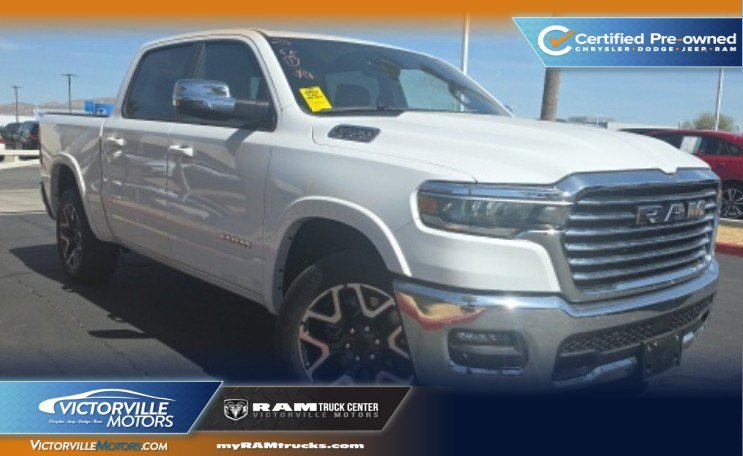 White 2025 RAM 1500 Laramie Crew Cab 4WD Pickup Truck Four-Wheel Drive 8-Speed Automatic