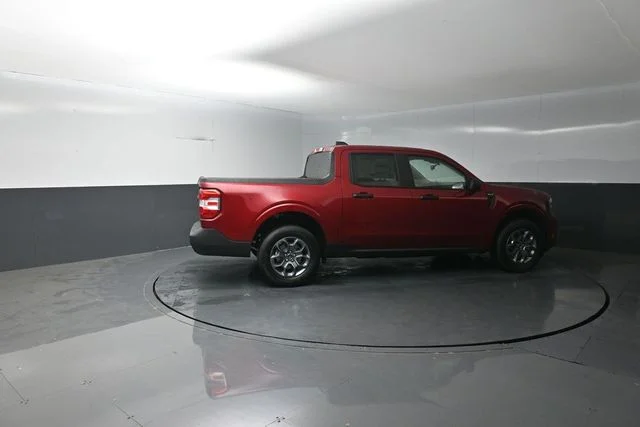 New 2026 Ruby Red Metallic Tinted Clearcoat Ford XLT image 8