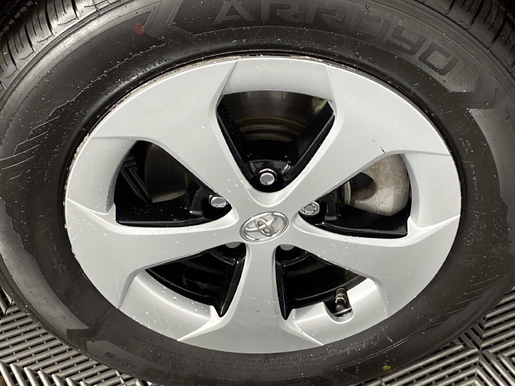 Used 2012 Red Toyota Two image 28