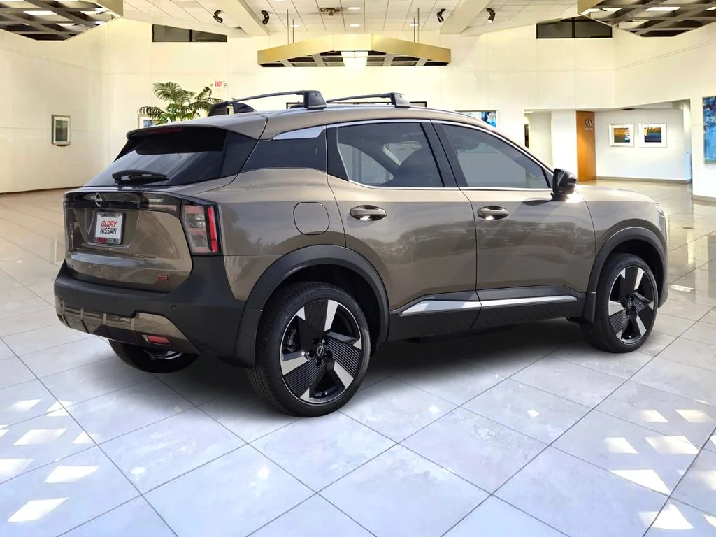 New 2026 Canyon Bronze Metallic Nissan SR image 3