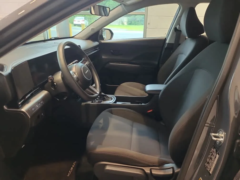 Used 2024 Ecotronic Gray Pearl Hyundai SE image 10