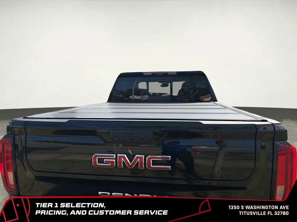 Used 2023 Onyx Black GMC Denali image 3