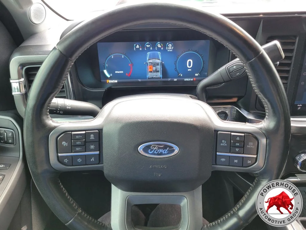 Used 2024 Silver Ford Lariat image 31