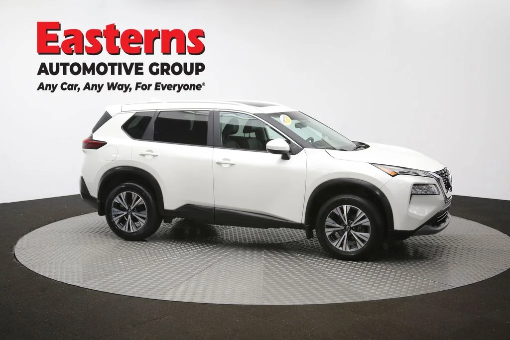 Used 2023 White Nissan SV image 47