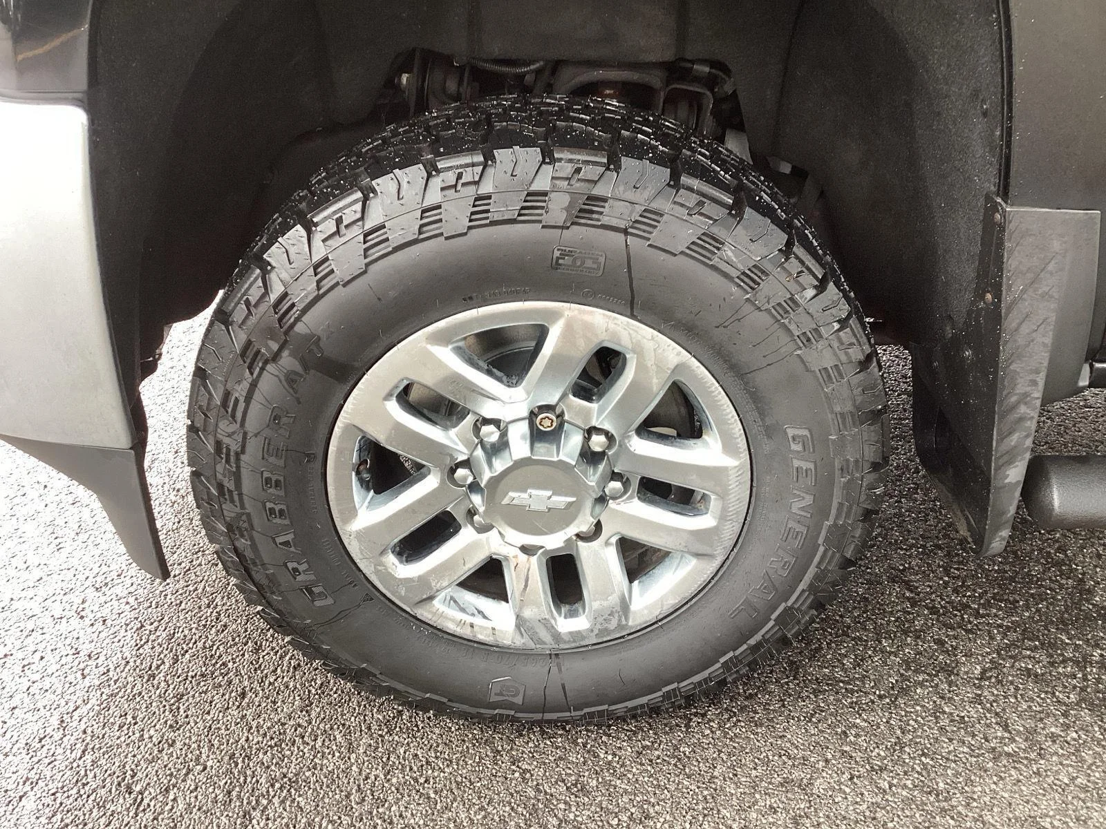 Used 2019 Black Chevrolet LT image 10