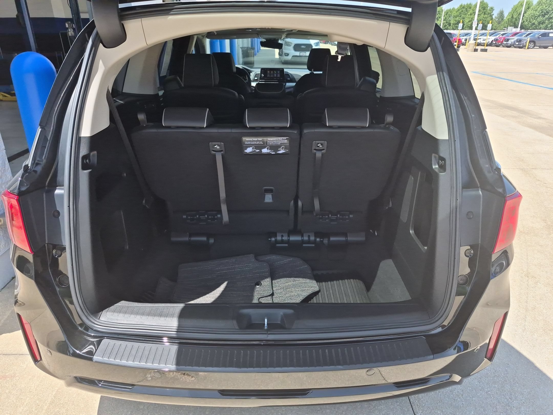 2025 Honda Odyssey Touring - Photo 29