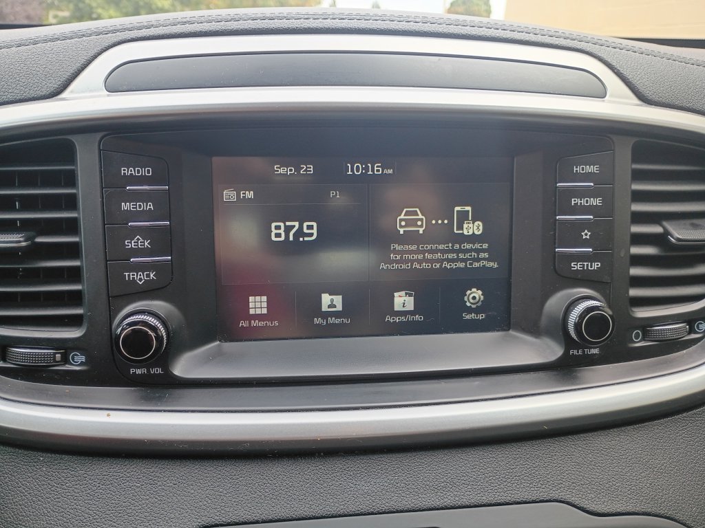 Used 2020 Black Kia LX image 21
