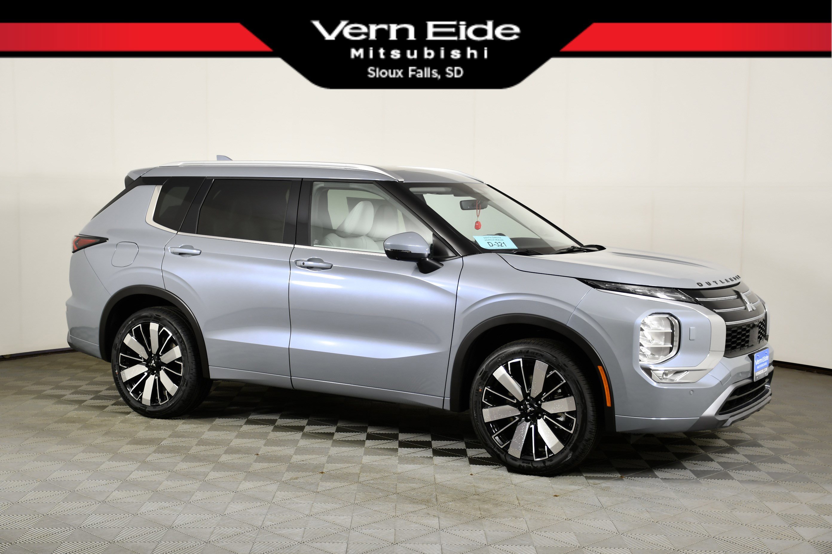 2026 Mitsubishi Outlander SEL S-AWC's photo