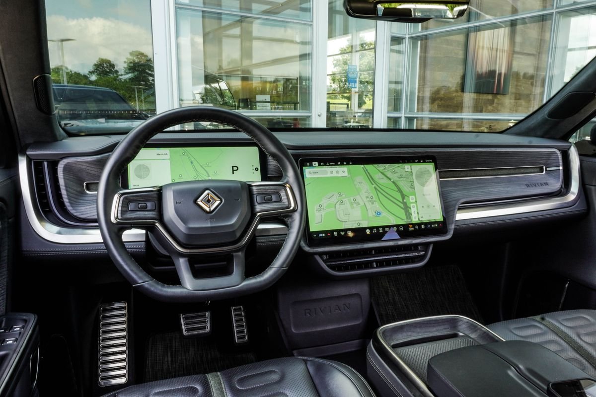Used 2024 Gray Rivian Adventure image 16