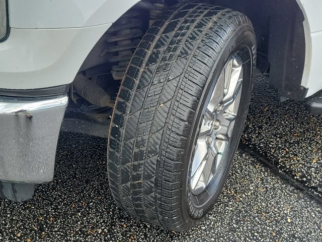 Used 2016 White Ford XL image 32