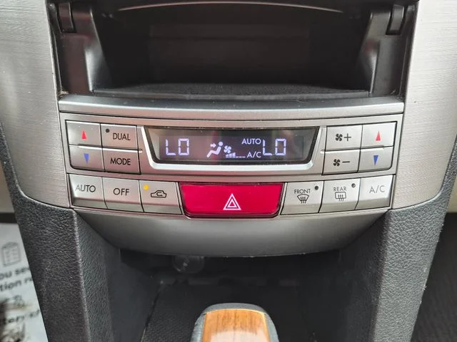 Used 2013 Tan Subaru 2.5i image 25