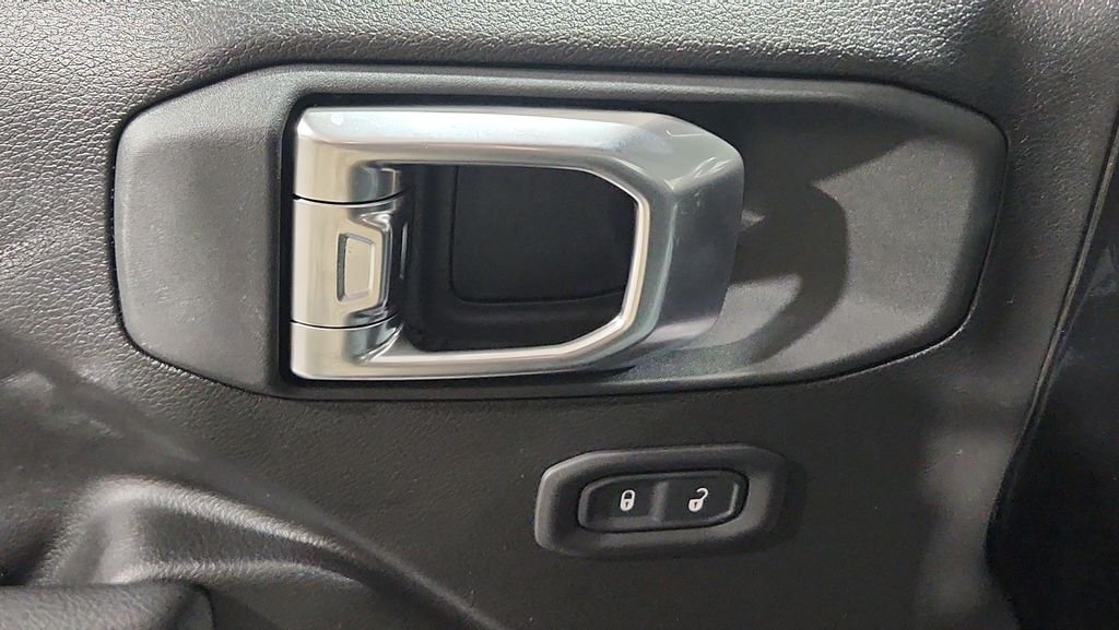 2026 Jeep Wrangler 4-Door Sport - Photo 18