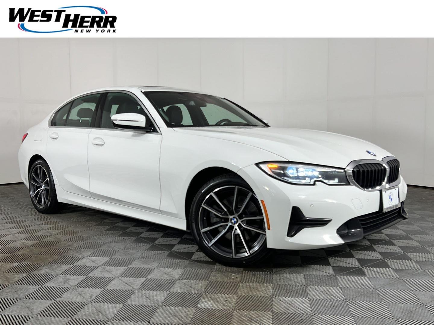 Used 2021 Alpine White BMW 330i xDrive image 1