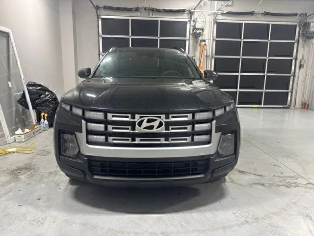 Used 2025 Black Hyundai SEL image 2