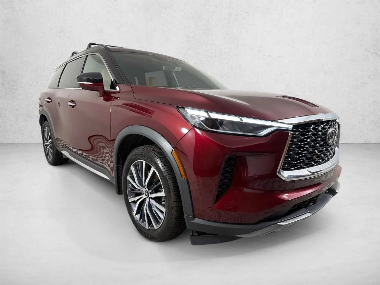 Used 2023 Maroon INFINITI AUTOGRAPH image 1