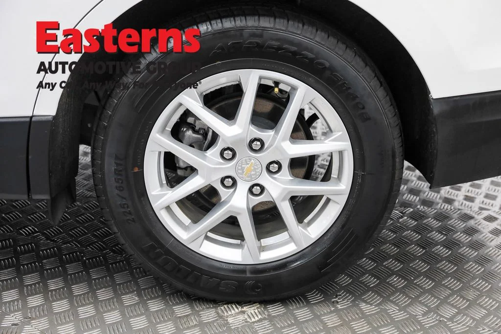 Used 2023 White Chevrolet LT image 32