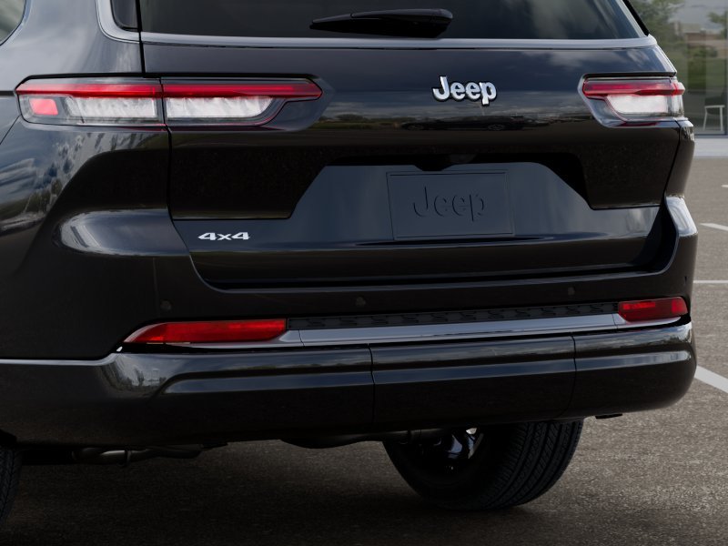 New 2026 Diamond Black Crystal Pearl-Coat Exterior Paint Jeep Limited image 39