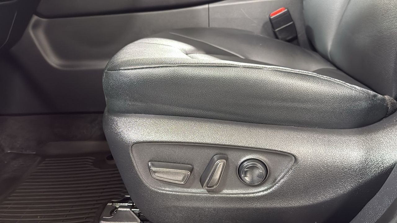 Used 2024 Silver Toyota XLE image 14