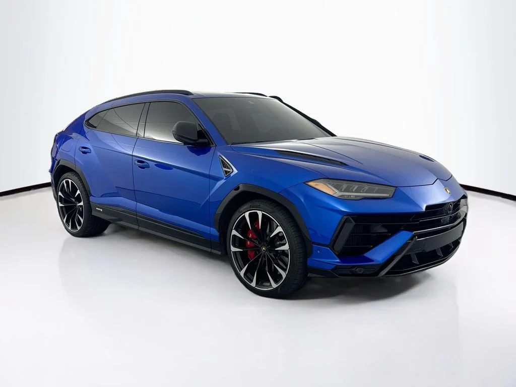 Used 2023 Blue Lamborghini S image 3