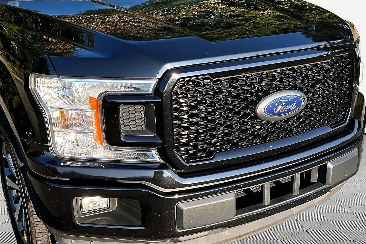 Used 2019 Agate Black Ford XL image 29