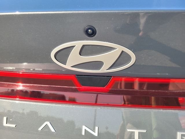 Used 2025 Gray Hyundai SE image 10