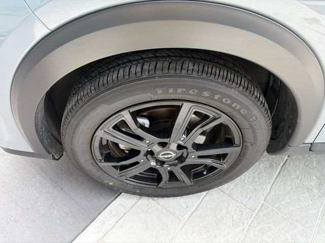Used 2023 Gray Nissan SR image 26