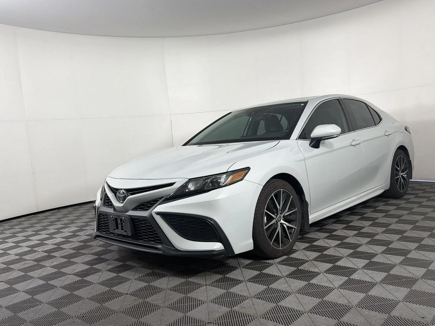 Used 2023 Ice Edge Toyota SE image 2