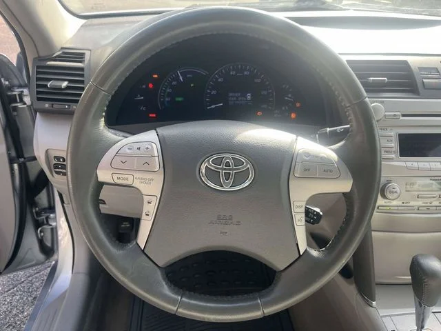 Used 2010 Blue Toyota Base image 24