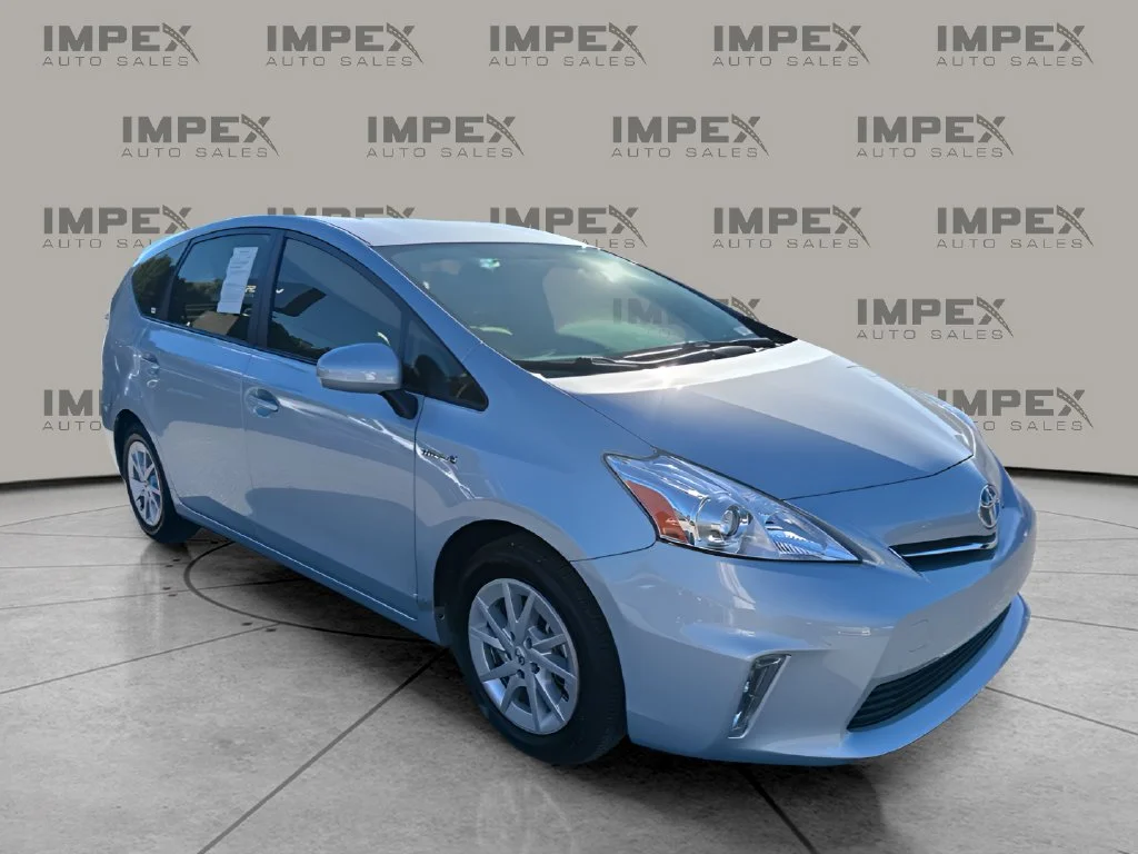 Used 2013 Blue Toyota Two image 7